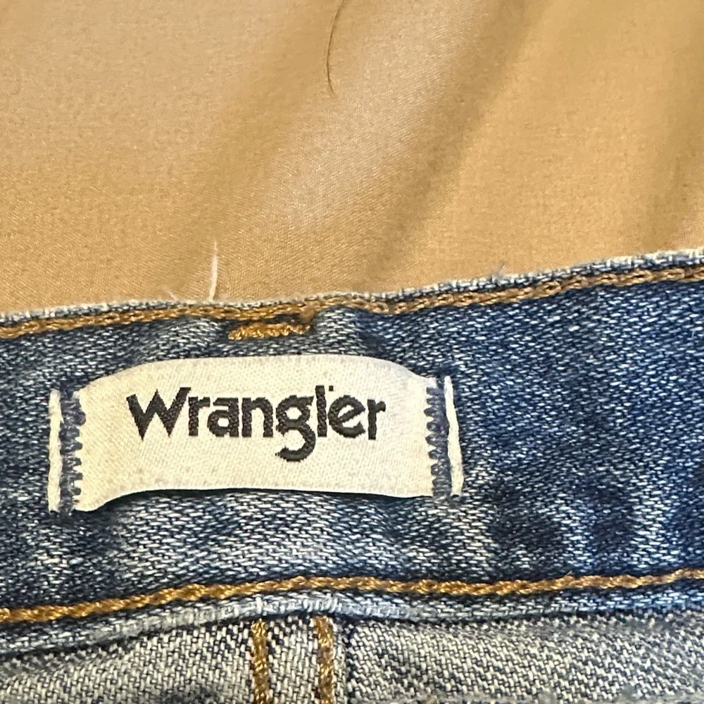 Wrangler Women's Distressed Blue Straight Leg Jeans Wild West 603 High Rise 28 l - Picture 4 of 7